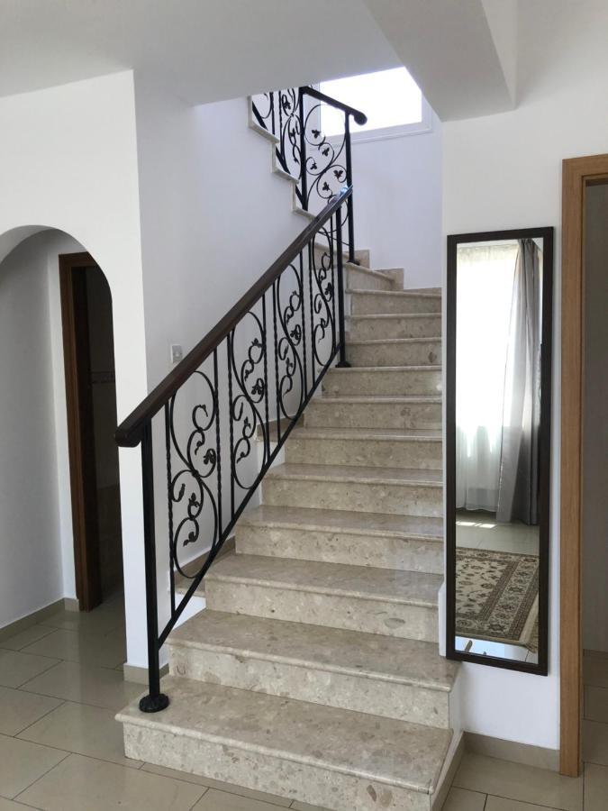 Villa Andy-350 M From The Beach Ларнака Экстерьер фото