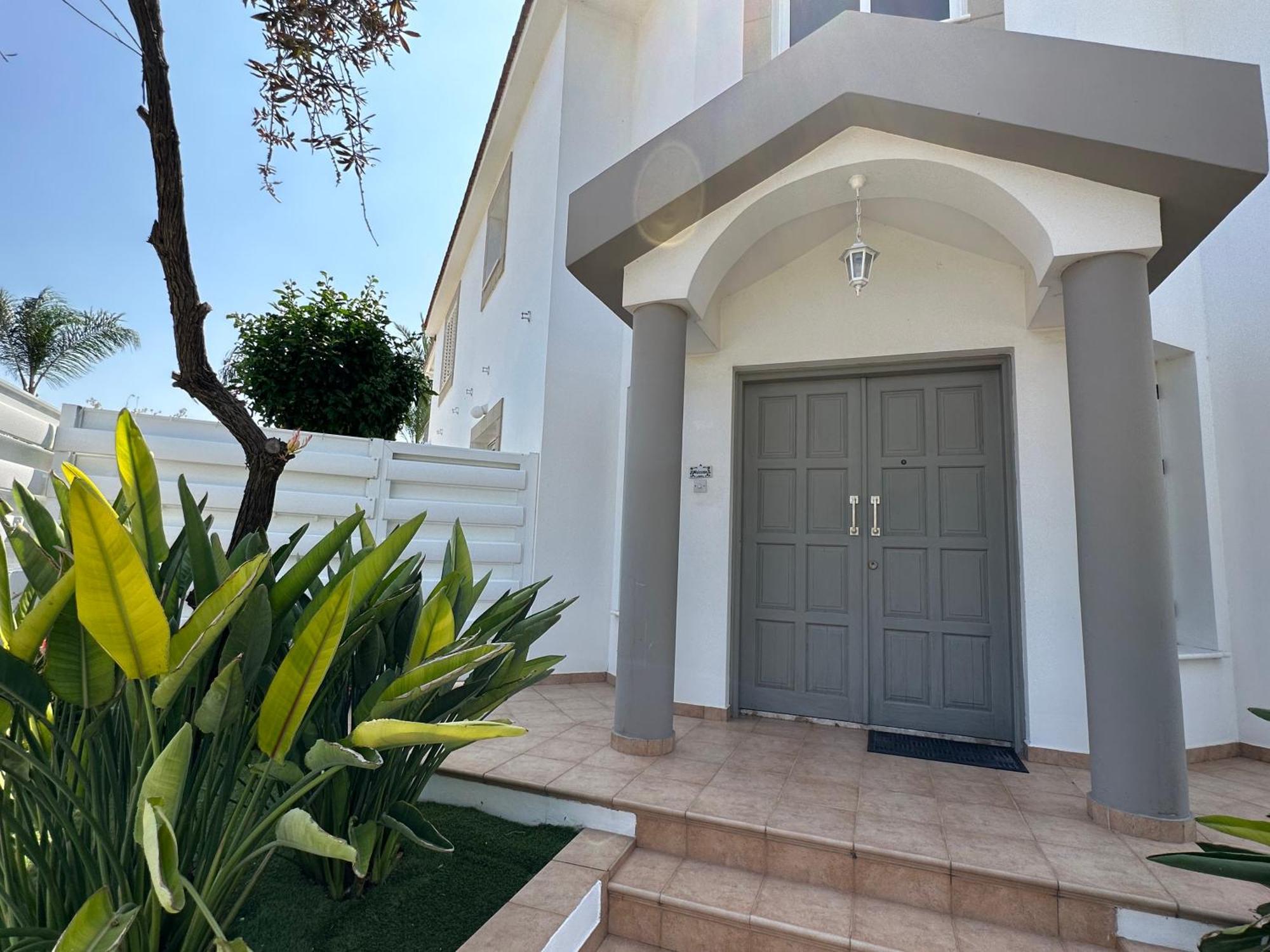 Villa Andy-350 M From The Beach Ларнака Экстерьер фото